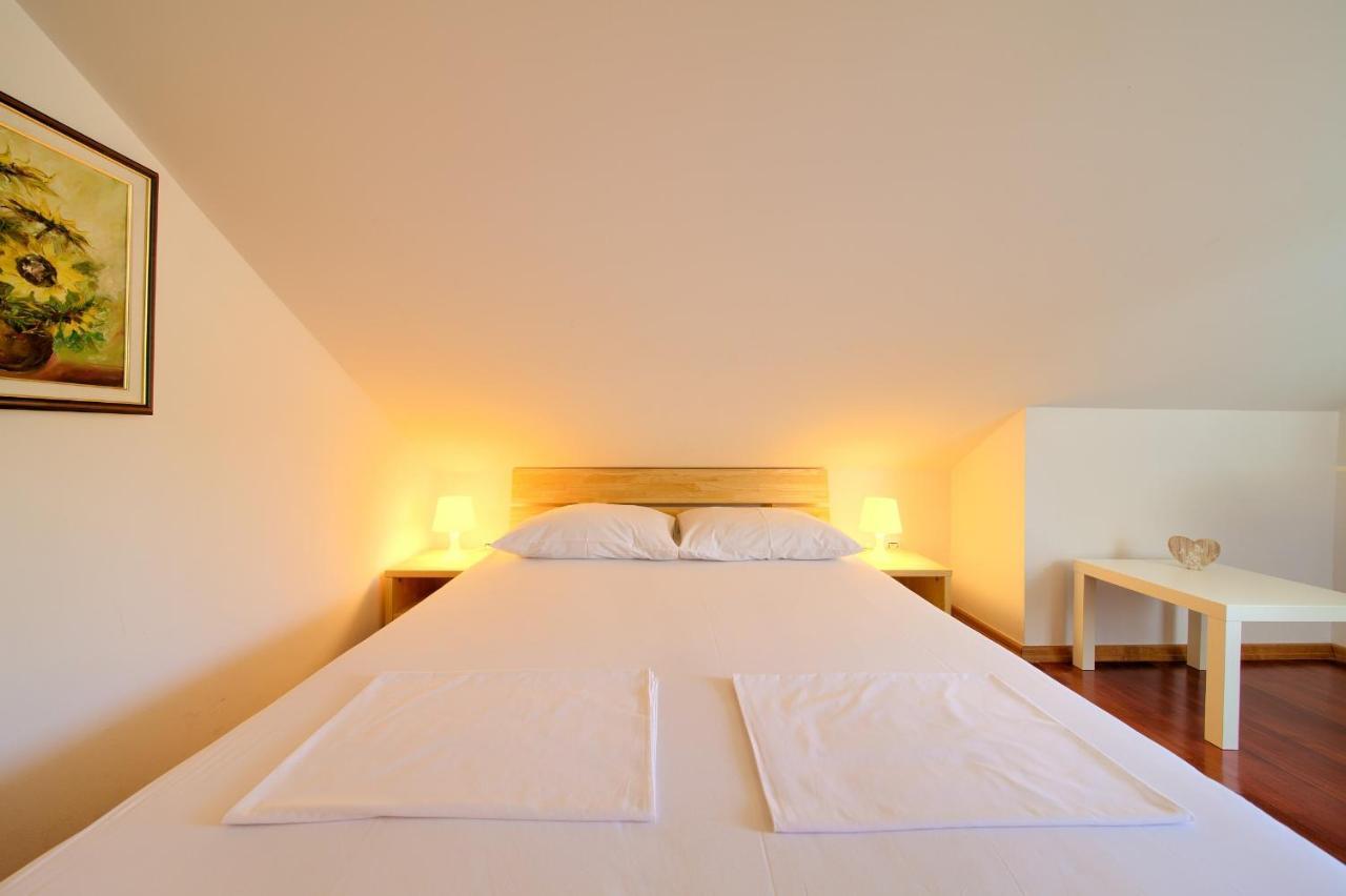Bed&Breakfast Lucija Bed & Breakfast Punat Bagian luar foto