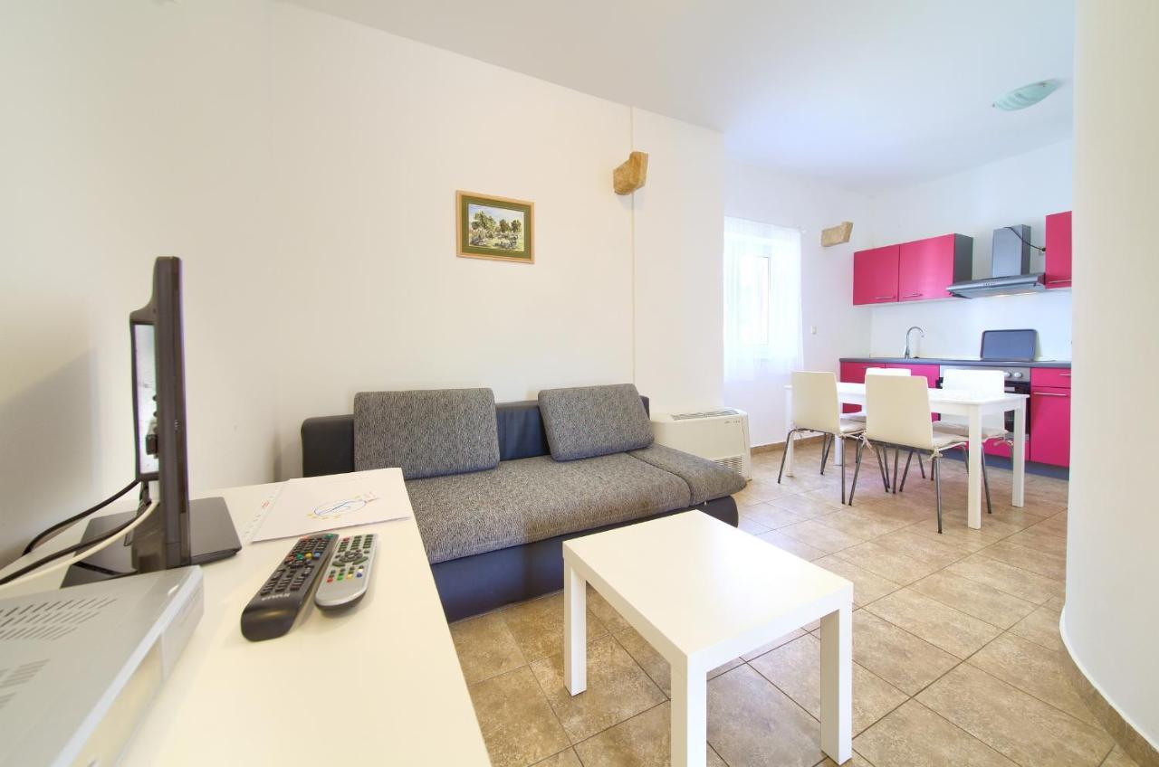 Bed&Breakfast Lucija Bed & Breakfast Punat Bagian luar foto