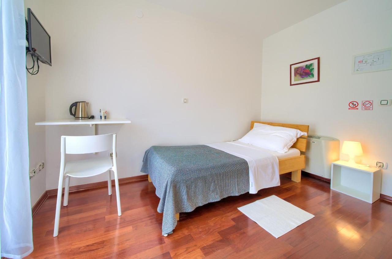 Bed&Breakfast Lucija Bed & Breakfast Punat Bagian luar foto