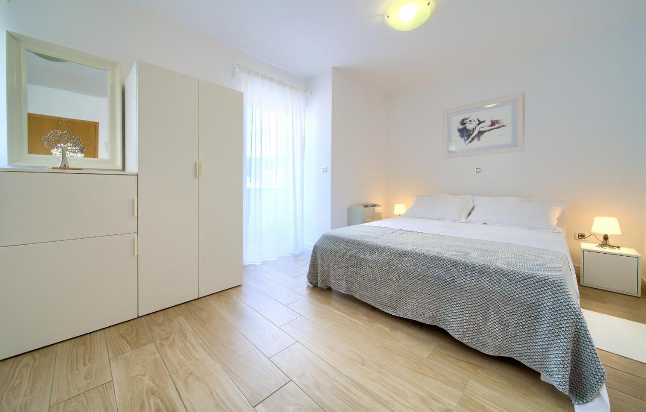 Bed&Breakfast Lucija Bed & Breakfast Punat Bagian luar foto