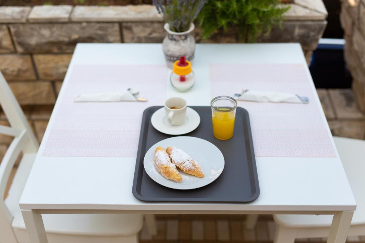 Bed&Breakfast Lucija Bed & Breakfast Punat Bagian luar foto