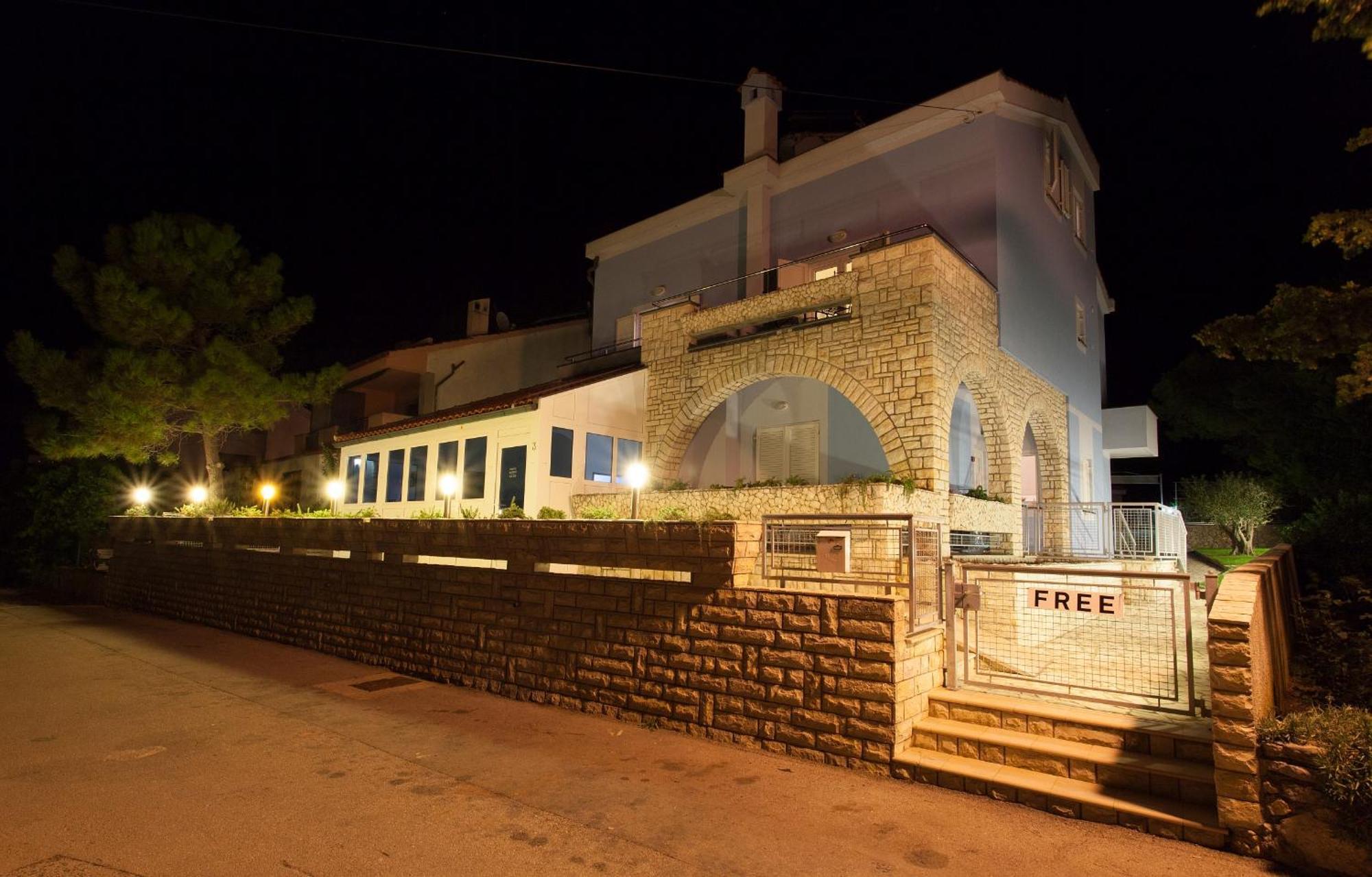 Bed&Breakfast Lucija Bed & Breakfast Punat Bagian luar foto
